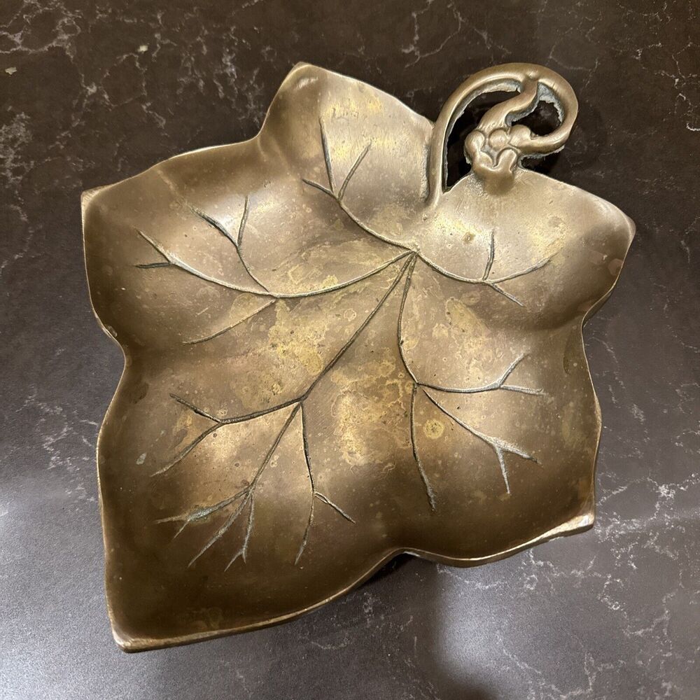 Vtg Heavy Brass Grape or Maple Leaf Shaped Dish Bowl 9" x 7.5" Hong Kong Rare